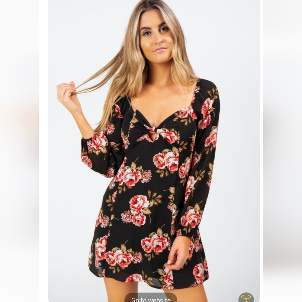 Francesca's NWTS M Black Floral Key Hole Dress